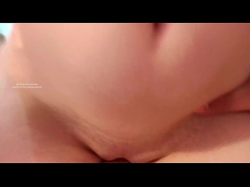 ❤️ Duke fjetur në dhomën e motrës sime dhe kështu u zgjova ❤️ Pornografi anale tek ne ❌