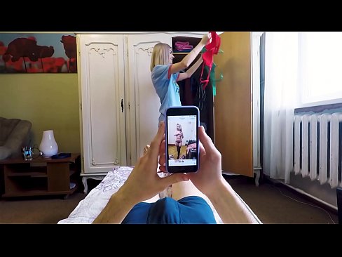 ❤️ Njerka e bëri vëllain e saj të mbaronte pak para se nëna të vinte në shtëpi ❤️ Pornografi anale tek ne ❌